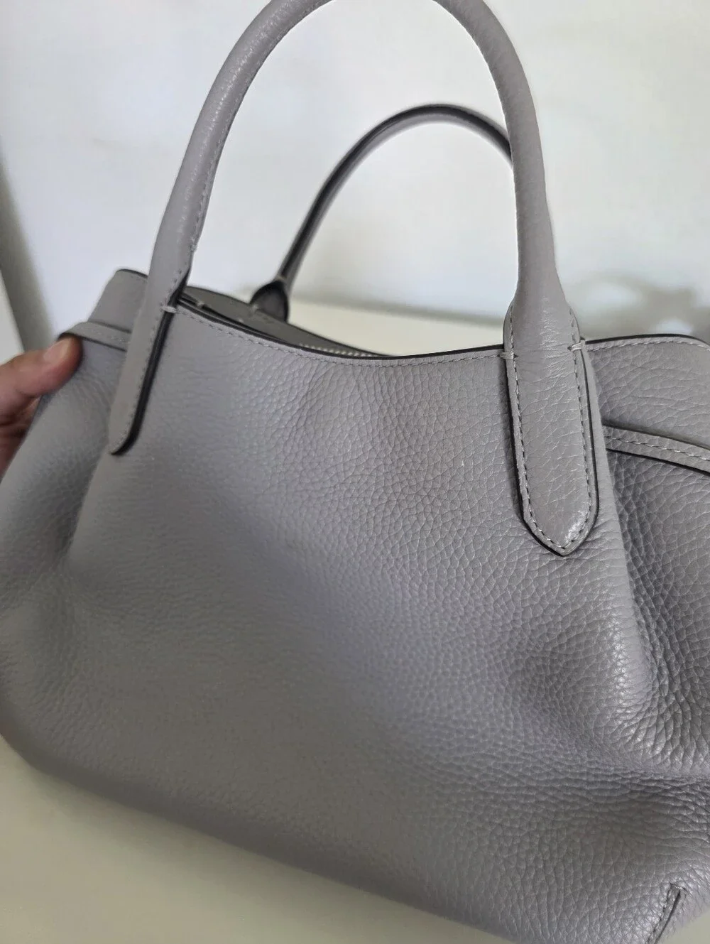 Kate Spade Dumpling Satchel in Grey. Excellent Condition